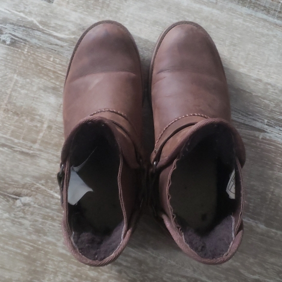 UGG Leather short boots - Picture 8 of 8